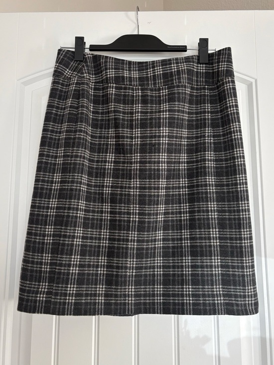 Banana Republic Dresses & Skirts - Banana Republic - Plaid A-Line Skirt